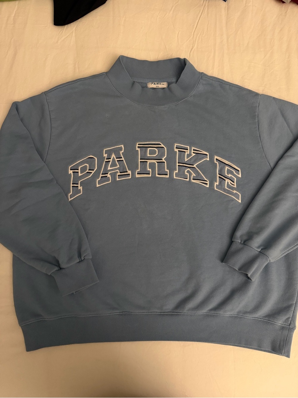 PARKE 2025 MAGGIE AND EMMA
MOCKNECK SWEATSHIRT